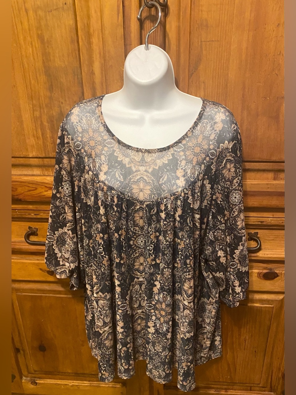 Lane Bryant Size 22/24 Floral Paisley Mesh
Overlay Sheer Blouse Top